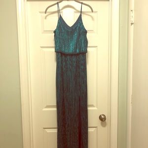 Emerald green Nightway floor length gown. Size 4.